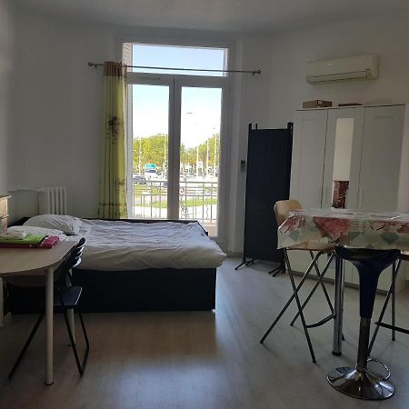 Studio With Sea View For 2 People Toulon Kültér fotó